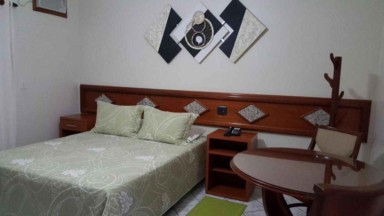 Hotel E Pousada Recanto Do Rio Pardo São José do Rio Pardo Cameră foto